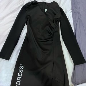 OFF WHITE dress. Very good condition, was worn twice. Zip at the back Size M